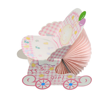 Landau bébé fille en papier alvéolé rose