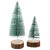 Boite de 10 sapins de Noël enneigé sur socle bois 4 x 10 cm