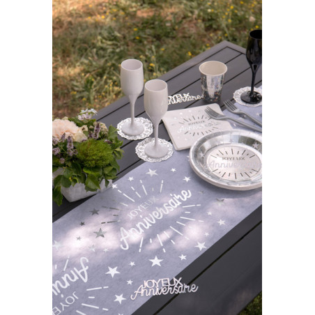 Chemin de table anniversaire blanc