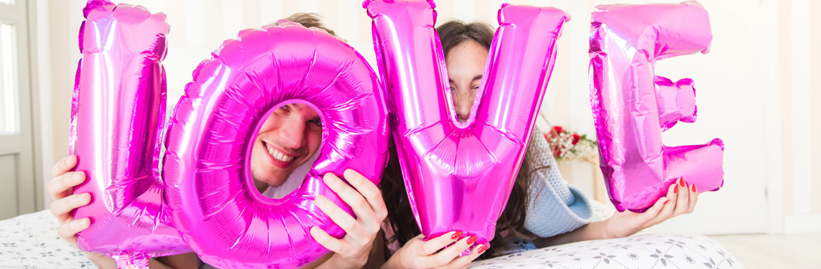 Ballon en aluminium - Lettres Ballon Feuille Gonflable pour Votre  célébration d' anniversaire ou pour Votre Mariage d'hélium Lettre Gold,16  inch