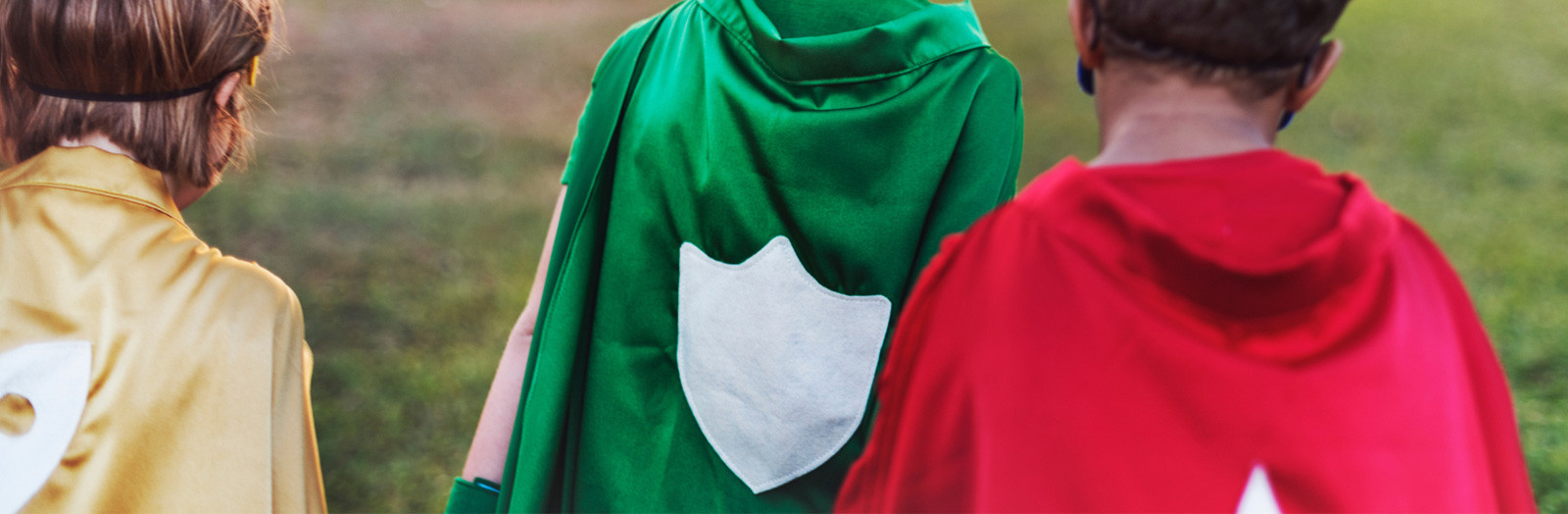 Cape Blanche à Capuche – Déguisement Unisexe Pour Halloween, Carnaval Et Fêtes Costumées